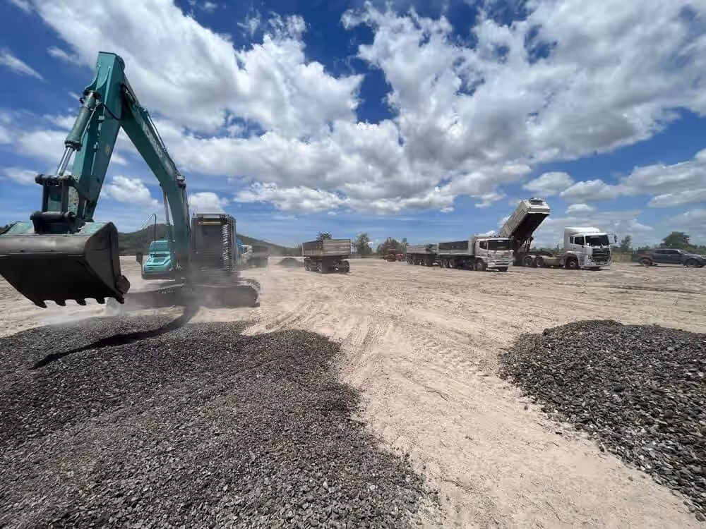 รับถมดิน ขุดสระ หันคา